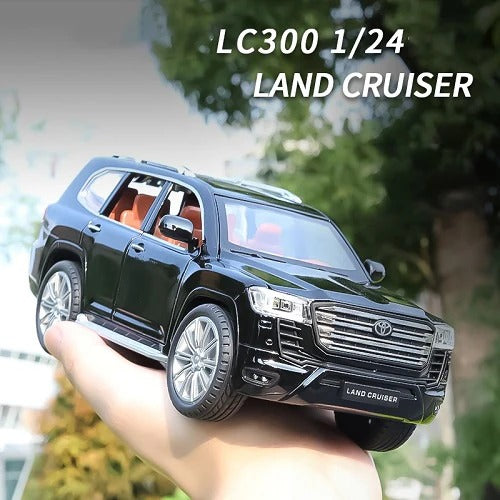 1:24 Diecast Toyota Land Cruiser LC300 Model Car