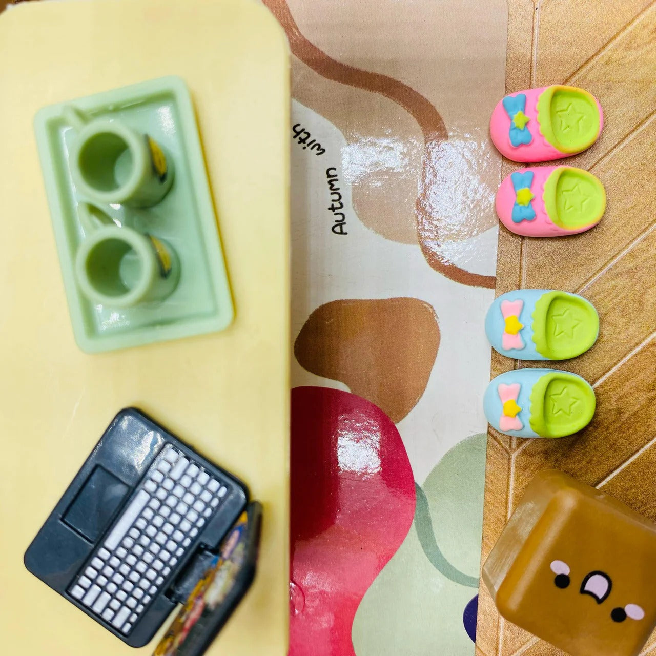 84 Pcs DIY Miniature Living Room Block Set with LED Lights